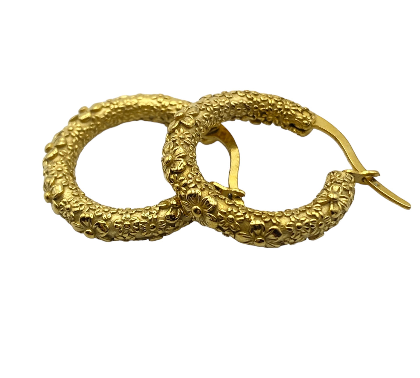 "LYRIC" gold plated hoop earrings with flower carved pattern