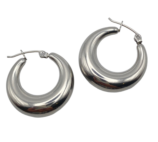 "IRANI" silver colored classic and essential hoop earrings
