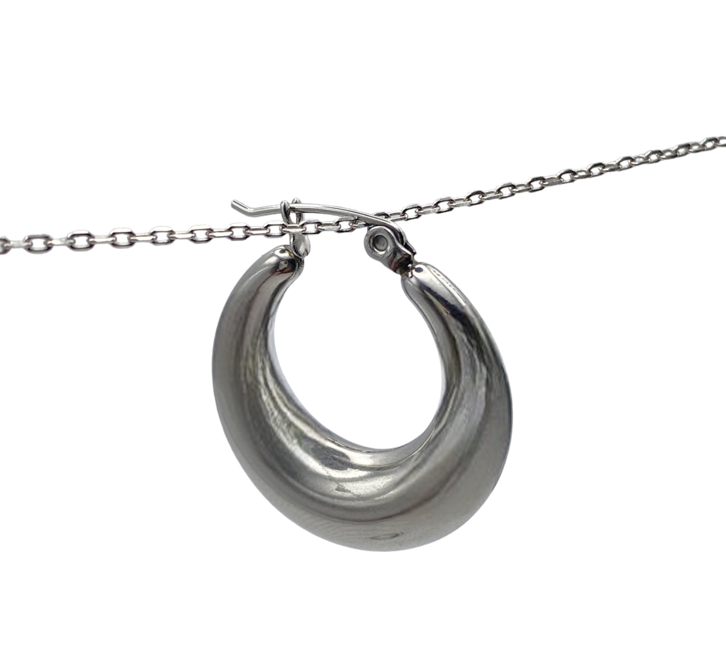 "IRANI" silver colored classic and essential hoop earrings